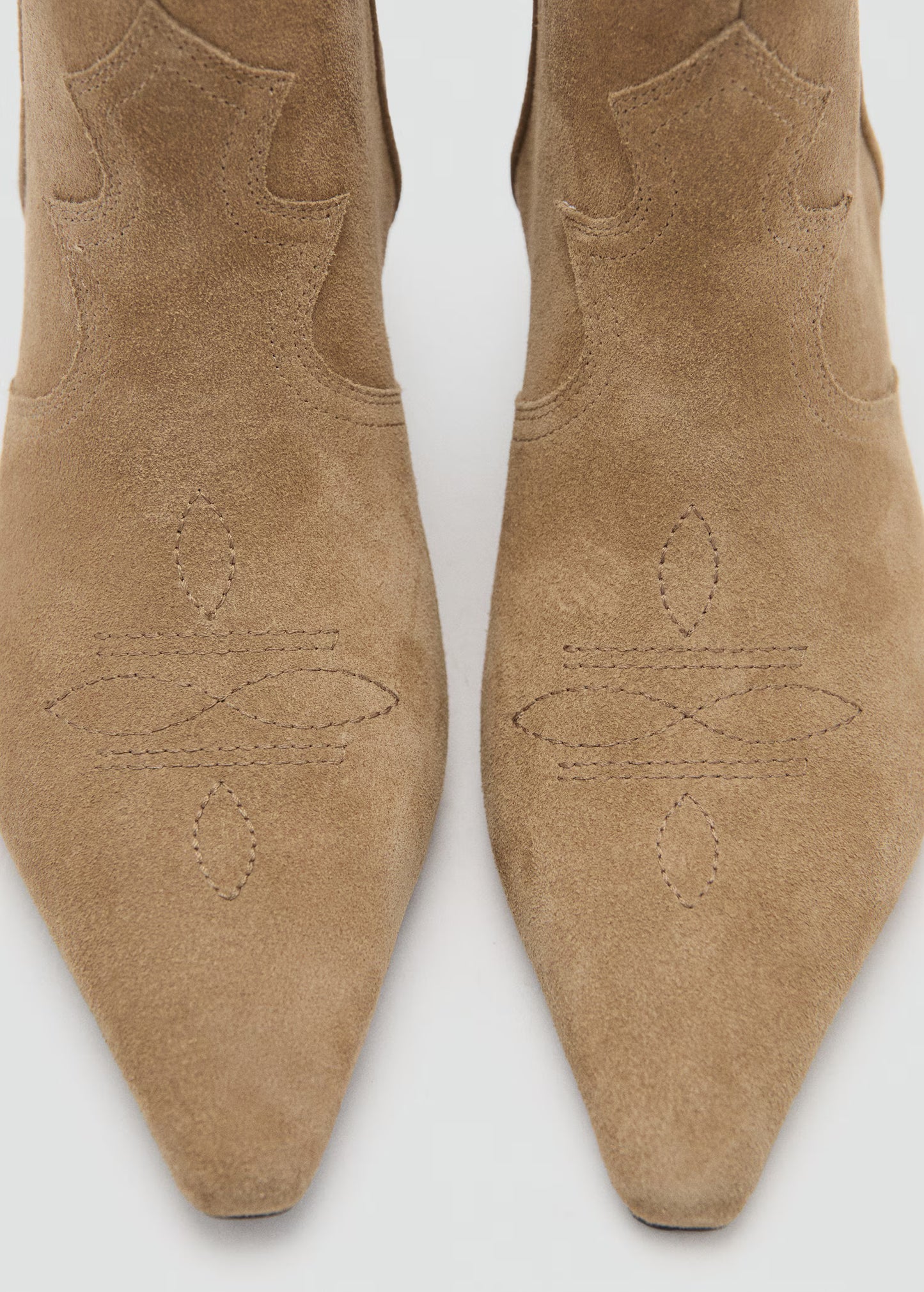 Suede ankle boot with kitten heel