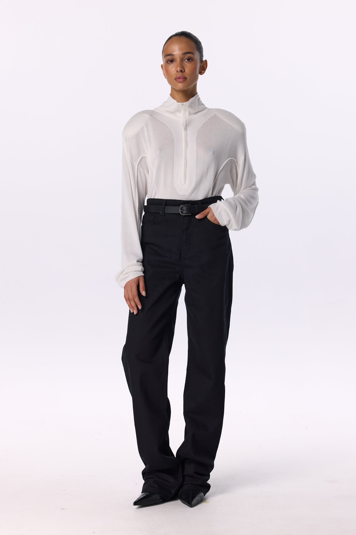 Straight-leg jeans