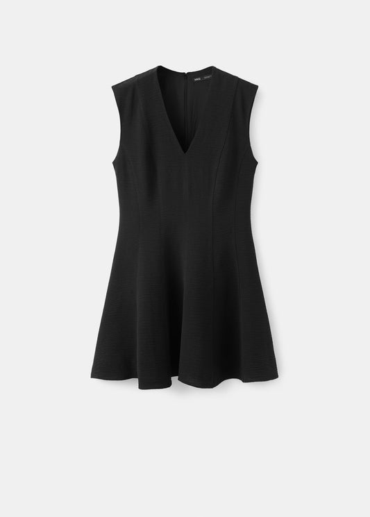 Flounce dress with V-neck