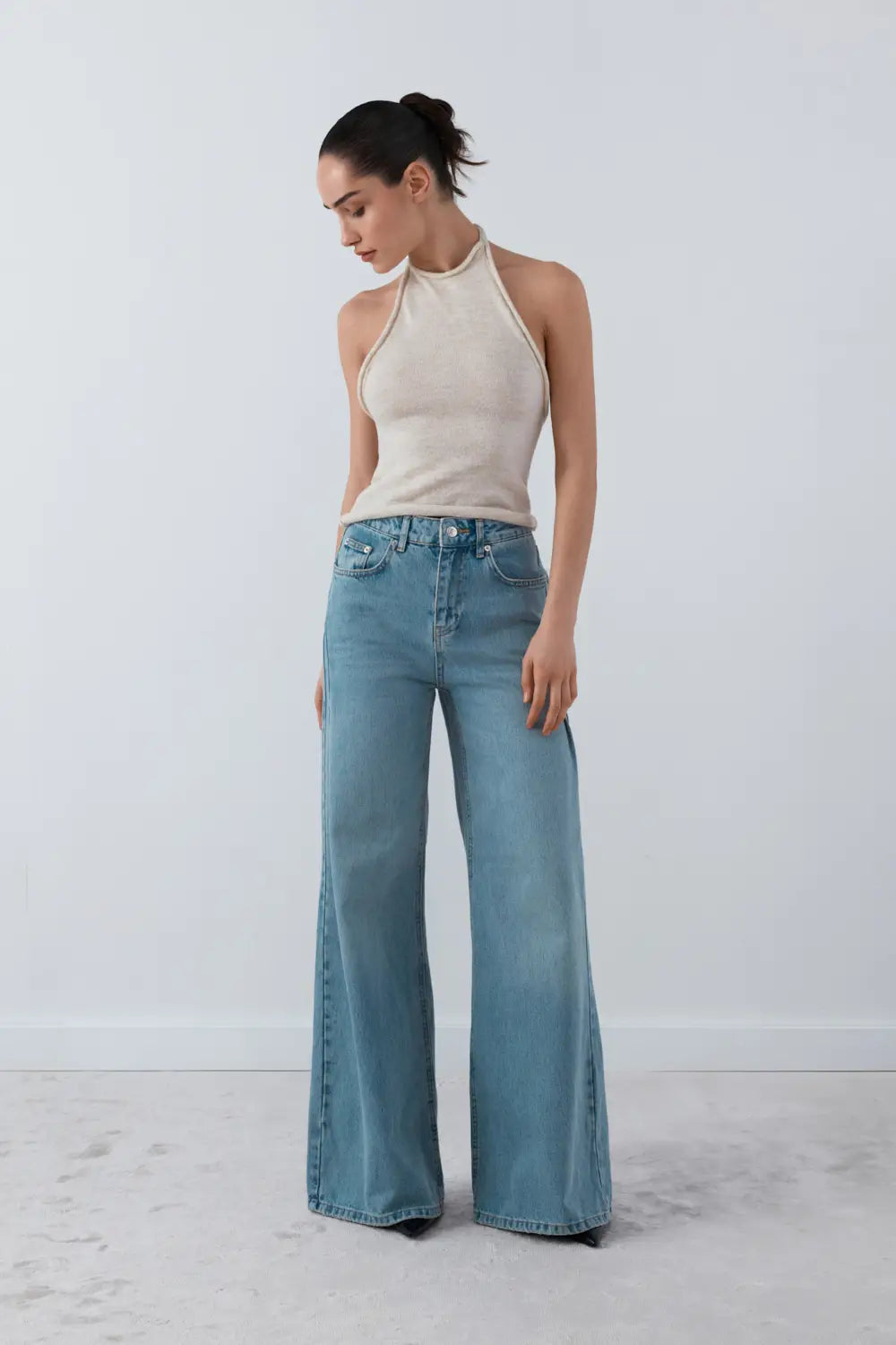 WIDE LEG JEANS