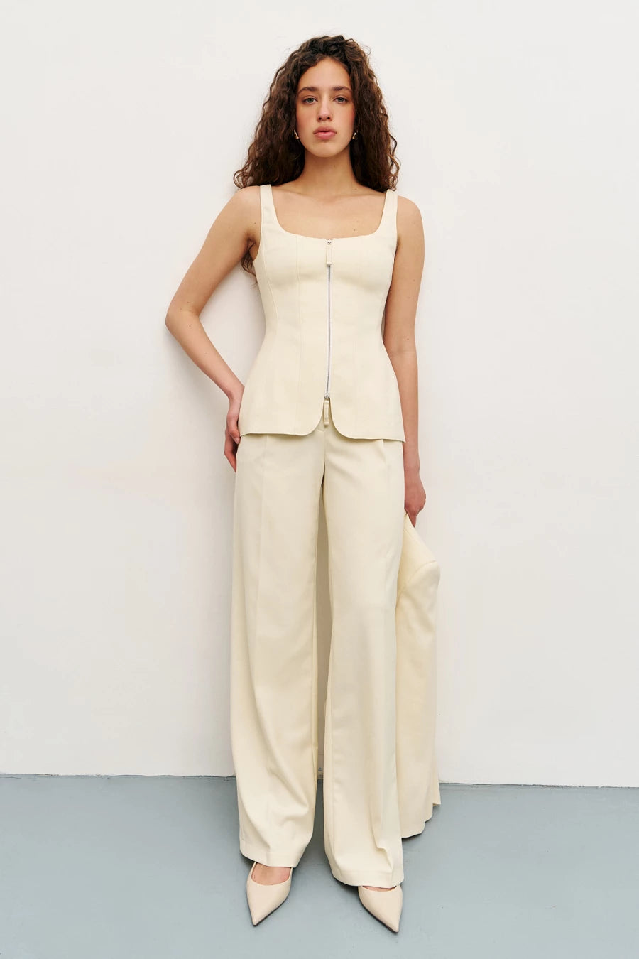 Light yellow elongated corset top with viscose