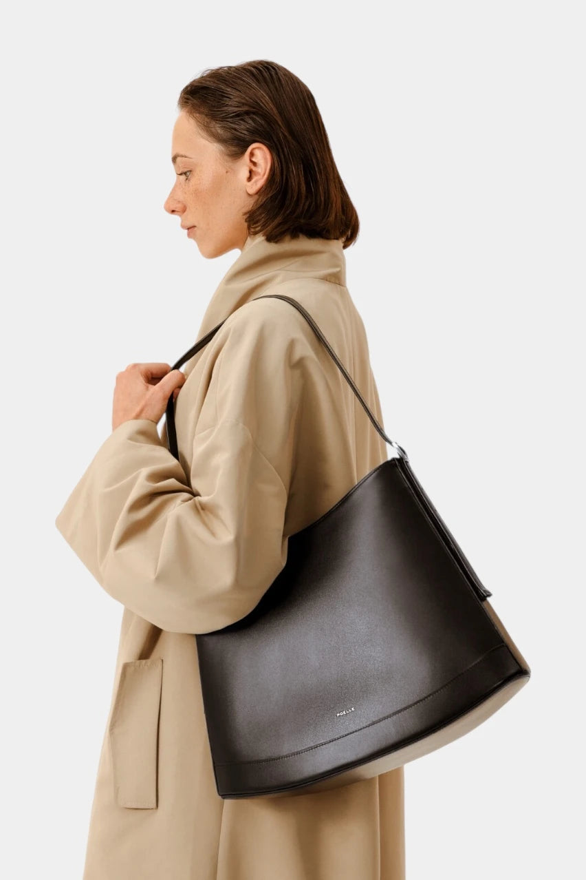 Bell Maxi black leather bag