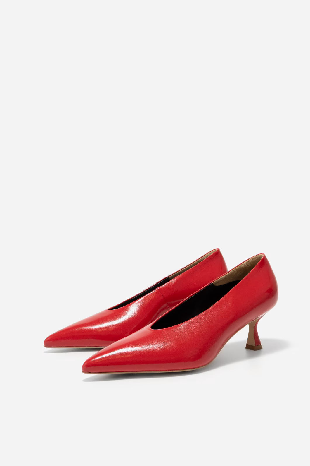NELLIE red shoes